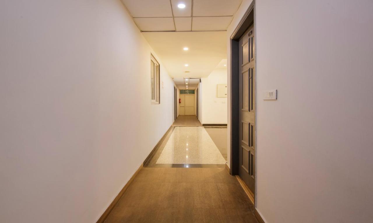 Treebo Noida Express Hotel Exterior foto